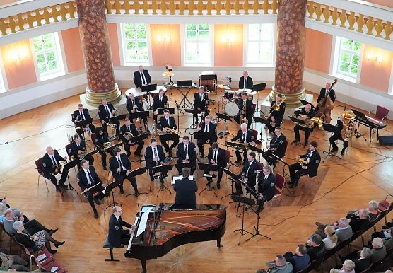 Thüringer Polizeiorchester (Archiv 2024) (Foto: Freundeskreis des Polizeiorchesters Thüringen e.V.) Thüringer Polizeiorchester (Archiv 2024) (Foto: Freundeskreis des Polizeiorchesters Thüringen e.V.)