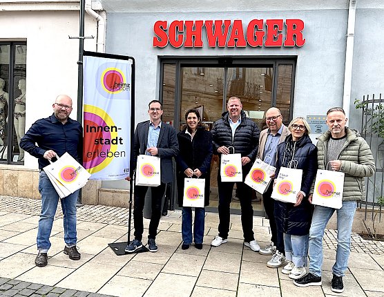 H&auml;ndler, Gewerbeverein und IHK blicken optimistisch auf das Gr&uuml;ne Innenstadtfest am Sonntag in einer Woche  (Foto: oas)