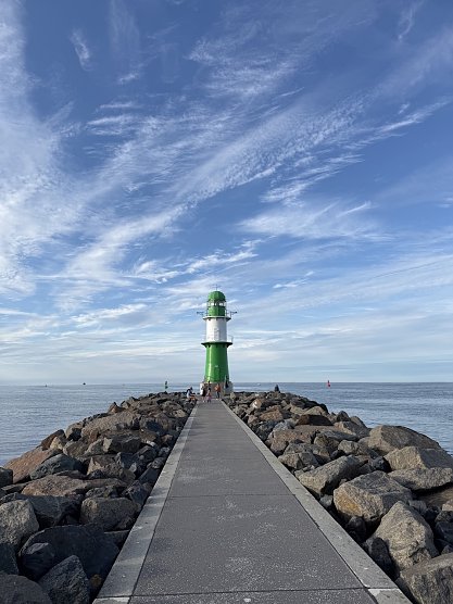 Leuchtturm auf Warnem&uuml;nde (Foto: Roy Suschka)