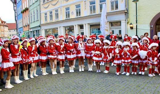 Funkenmariechen vom LCC bei der Erst&uuml;rmung des Rathauses in Bad Langensalza (Archiv) (Foto: Eva Maria Wiegand)