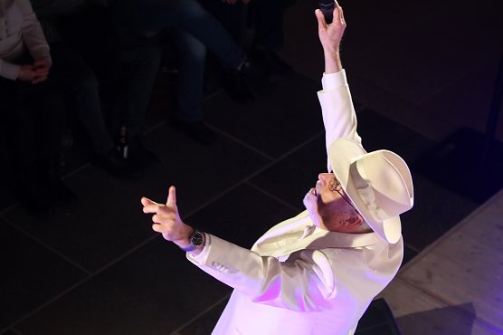Wolf Junghans bei seinem Konzert in der Gottesackerkirche in Bad Langensalza (Foto: Eva Maria Wiegand)
