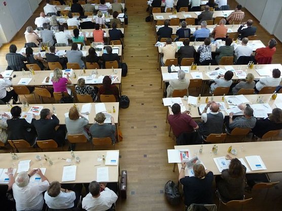 Konferiert (Foto: nnz)