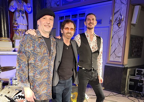 Strahlende Musiker nach gelungenem Konzert (Foto: M.Manthey)