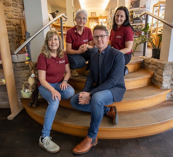 Das Team der Tourist-Information Bad Langensalza (Foto: KTL Kur- und Tourismus GmbH) Das Team der Tourist-Information Bad Langensalza (Foto: KTL Kur- und Tourismus GmbH)