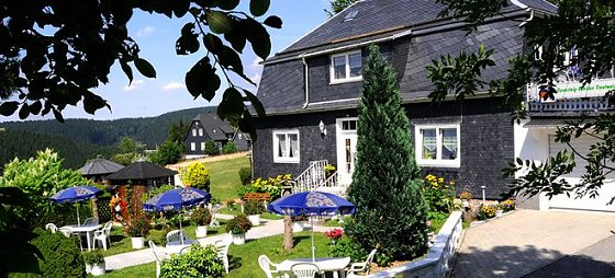 Bild: "Rennsteig-Pension Trautwein"  Beliebtester Ferienhof in Th&uuml;ringen