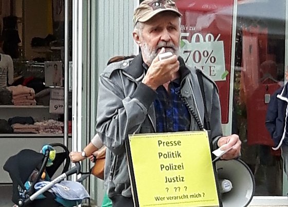 Bild: Der Protest des Helmut Geier