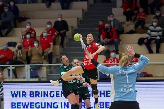 Bild: Yuki Tanabe spielt seit dieser Saison f&uuml;r den Th&uuml;ringer HC.