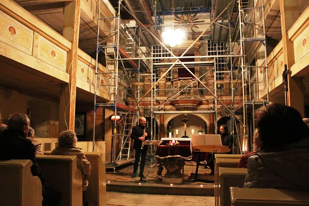 Bild: Ein Konzert mit Orgel, Saxophon und Klarinette war in der St. Petri Kirche in Aschara zu erleben.