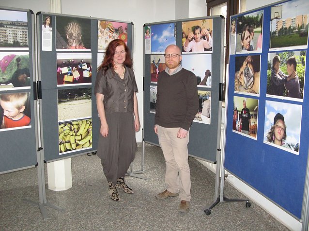 Bild: Zurzeit und noch bis Mitte April kann die Fotoausstellung kostenlos im Foyer des Landratsamtes, Lindenb&uuml;hl 28/29, besichtigt werden.