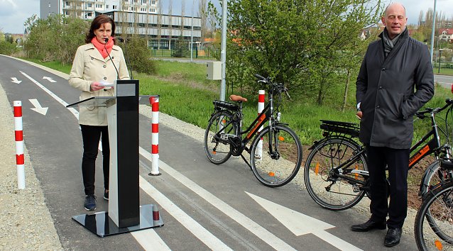 Bild: Unstrut-Werra-Radweg &uuml;bergeben