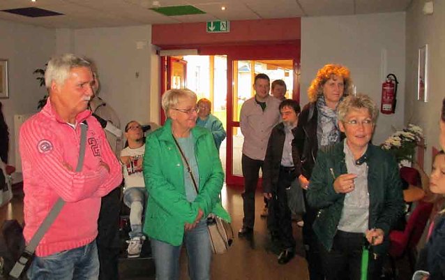 Bild:  VdK Junioren besichtigen die Finneck Werkstat