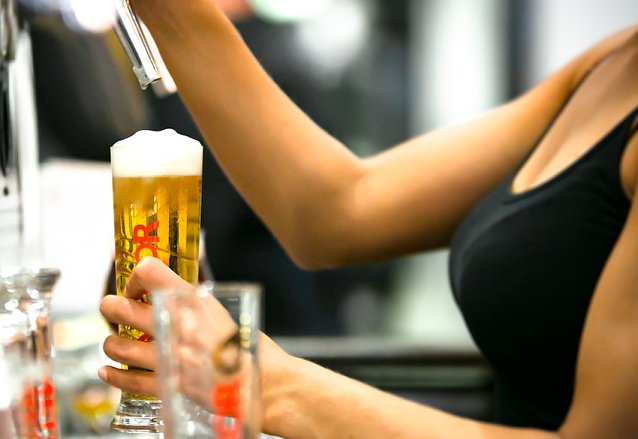 Bild: bier zapfen 