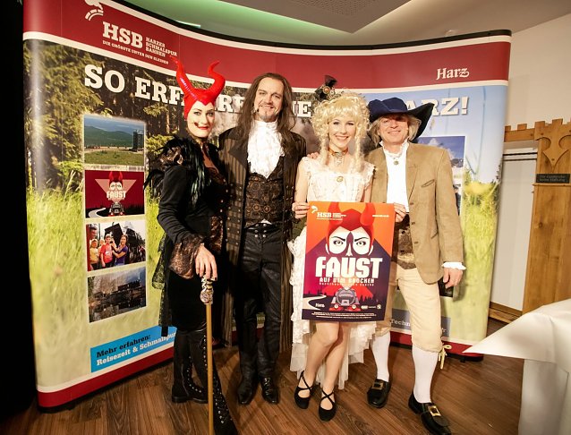 Bild: Die Hauptdarsteller von Faust auf dem Brocken � Rocktheater nach Goethe: (v.l.n.r.): Jessica Fendler (Mephista), Christian Venzke (Dr. Faust/Regie/Choreografie), Annika Bollmann (Gretchen) und Martin Constantin (Goethe)