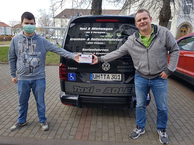 Bild: Kreis unterst&uuml;tzt die Taxibetriebe mit kostenlosen Atemschutzmasken