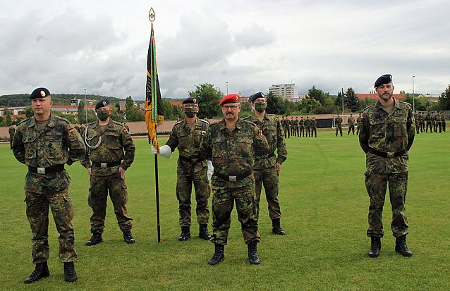 Bild: K&uuml;rzeste Kommandeurszeit der Bundeswehr
