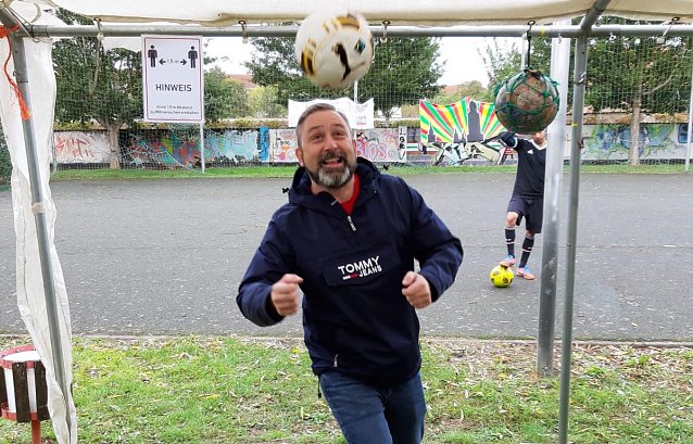 Bild: "Unser Ball ist bunt" war das Motto