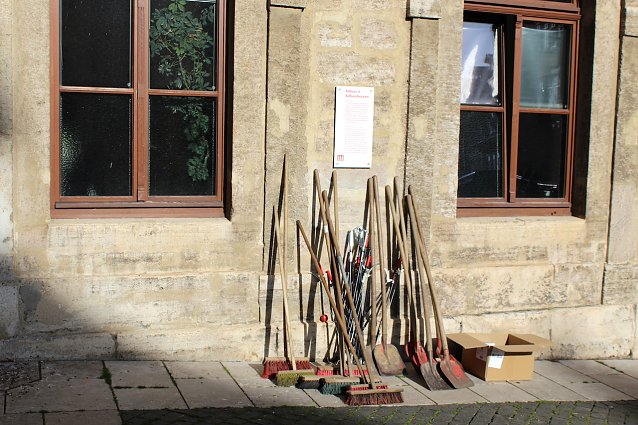 Bild: Einsatzbereite f&uuml;r eine saubere Stadt