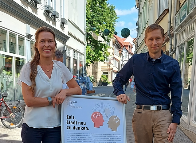 Bild: Das "Smart-City" Team - Kay Freytag und Anja Grabe