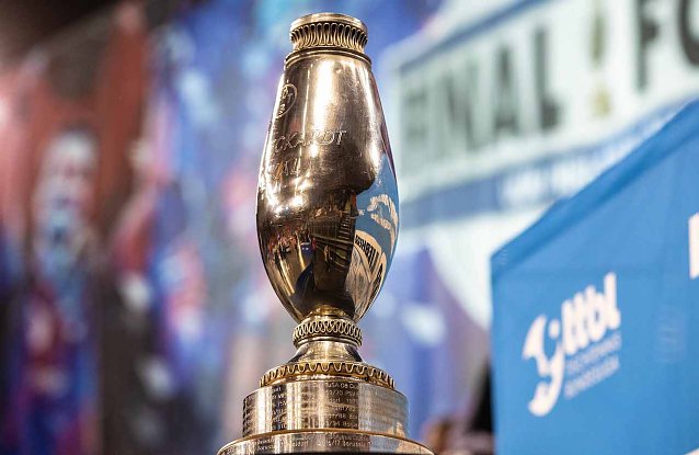 Bild: Der hei&szlig; begehrte Pokal wartet auf seinen n&auml;chsten Besitzer