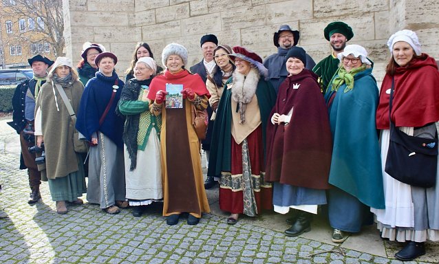 Bild: G&auml;stef&uuml;hrerinnen und G&auml;stef&uuml;hrer der Rosenstadt Bad Langensalza starteten in die neue Saison