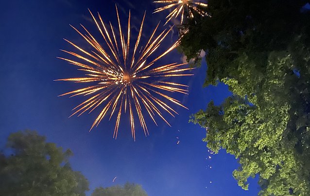Bild: Feuerwerk zum Brunnenfest