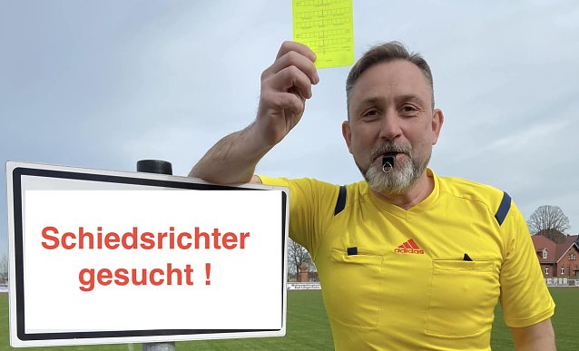 Bild: Schiedsrichter Reinz &uuml;bt schon flei&szlig;ig f&uuml;r sein Deb&uuml;t