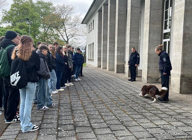 Bild: Viel Besuch konnte man heute in der Landespolizeiinspektion in Nordhausen begr&uuml;&szlig;en