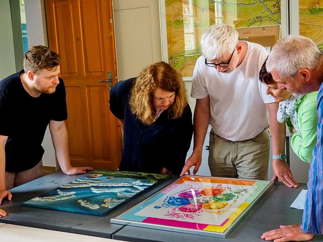 Bild: Jury bei der Arbeit