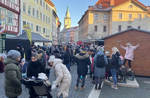 Bild: Tausende waren auf den Beinen und feierten ihren Pfefferkuchenmarkt
