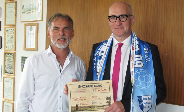 Bild: Scheck &uuml;bergeben: Zanker, Fick