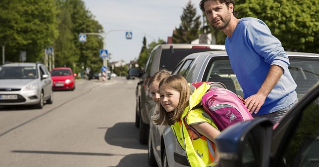 Bild: Auf dem Schulweg l&auml;uft die Angst mit