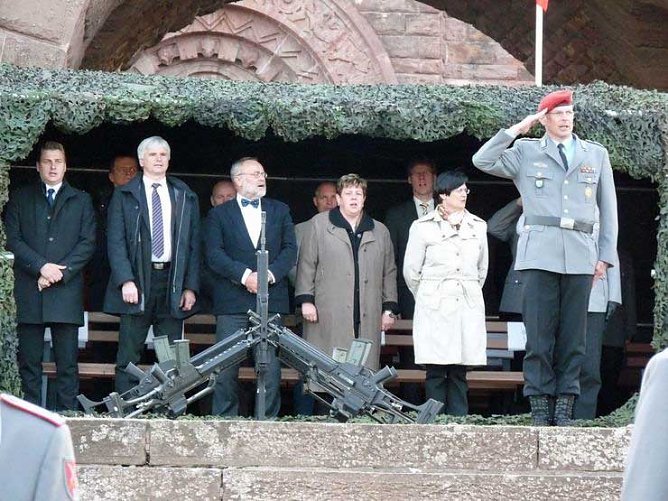 Gel&ouml;bnis am Kyffh&auml;user (Foto: Karl-Heinz Herrmann)
