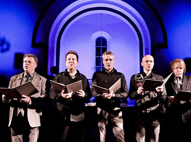 Prinzen in der Kirche (Foto: Tine Acke)