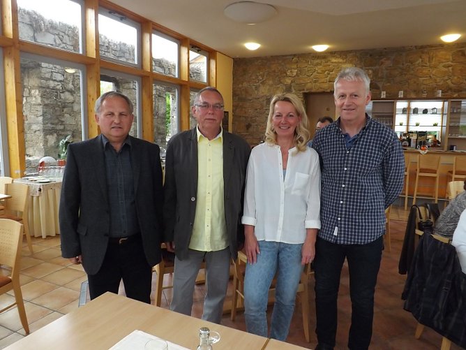 Der neue Vorstand der SG M&uuml;lana: v. l.: Achim Matuschek, Dieter Montag, Ramona Engel und Karsten Franz. (Foto: Foto: Mix)