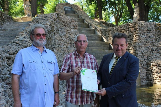 Die Gro&szlig;e Kaskade mit Feier &uuml;bergeben (Foto: Karl-Heinz Herrmann)