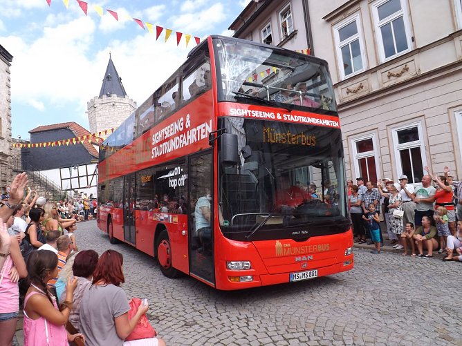 Die Münsteraner hatten sogar einen "Münsterbus" mitgebracht. (Foto: Foto: Mix) Die Münsteraner hatten sogar einen "Münsterbus" mitgebracht. (Foto: Foto: Mix)