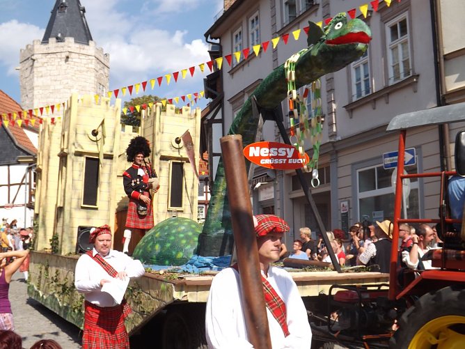 Die Schotten sind in die Kirmesgemeinde Vogteier Platz eingerückt. (Foto: Foto: Mix) Die Schotten sind in die Kirmesgemeinde Vogteier Platz eingerückt. (Foto: Foto: Mix)