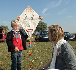 Viel Spa&szlig; f&uuml;r Gro&szlig; und Klein verspricht das Drachenfest des M&uuml;hlh&auml;user Luftsportvereins. (Foto: Foto: privat)