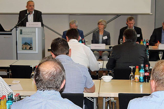 &Uuml;ber Radverkehrskonzept diskutiert (Foto: Karl-Heinz Herrmann)