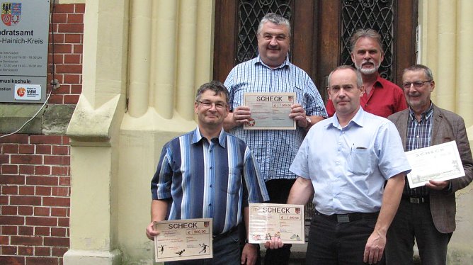 Scheine f&uuml;r Vereine (Foto: Pressestelle UHK)
