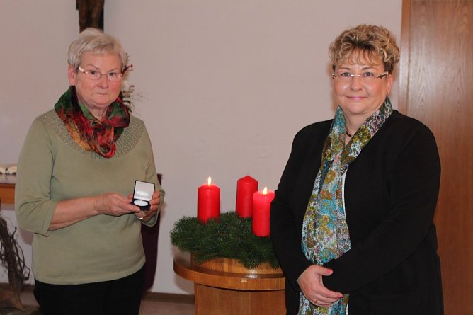 Ehrung f&uuml;r Christa Guthaus (Foto: Jeremi Schmalz)