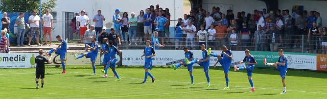 ... und immer sch&ouml;n die Beine nach oben... (Foto: nnz)