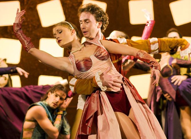 Dornr&ouml;schen (Foto: Theater Nordhausen)