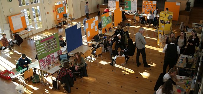 Nordth&uuml;ringer T&uuml;ftler im Audimax (Foto: nnz)