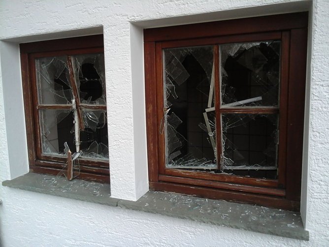 Vandalen demolieren &ouml;ffentliche Toilette (Foto: Stadtverwaltung M&uuml;hlhausen)