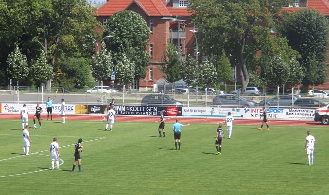 Ein hartes Stück Arbeit für die Preußen-Mannschaft (Foto: M.Fromm) Ein hartes Stück Arbeit für die Preußen-Mannschaft (Foto: M.Fromm)