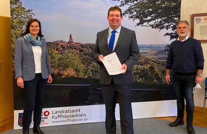 Neuer Geschäftsführer bei Regionalbus-Gesellschaft (Foto: LRA Kyff) Neuer Geschäftsführer bei Regionalbus-Gesellschaft (Foto: LRA Kyff)
