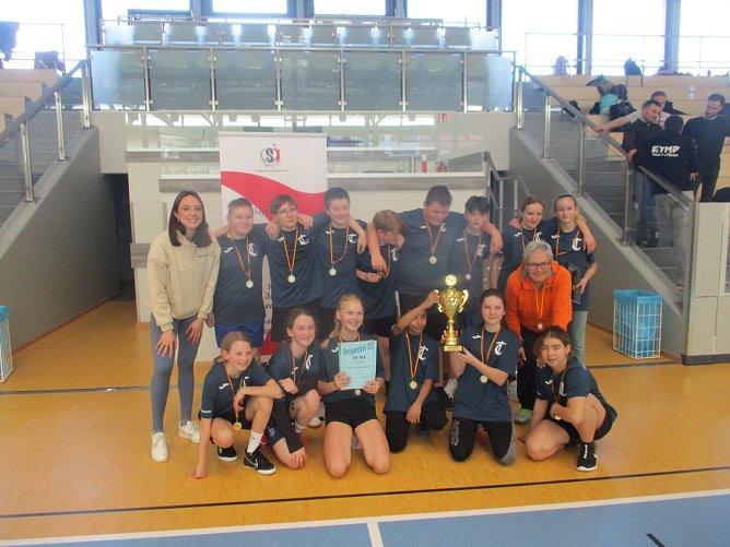 Das Team des Tilesisus-Gymnasiums gewann im Zweifelderballturnier  (Foto: Markus Fromm)