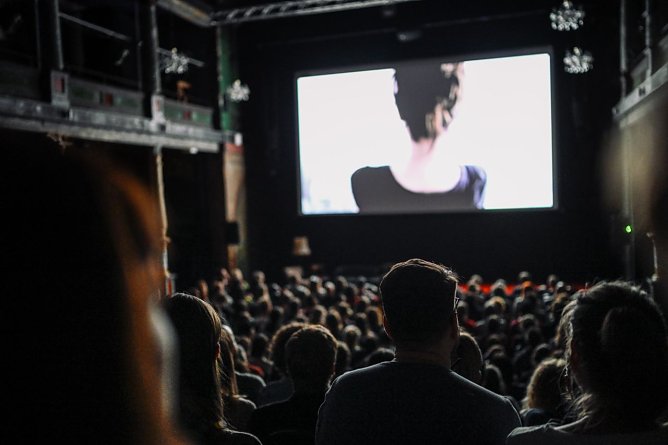 AM 2. Dezember findet in Nordhausen die Kurzfilmnacht statt (Foto: KURZSUECHTIG e. V.) AM 2. Dezember findet in Nordhausen die Kurzfilmnacht statt (Foto: KURZSUECHTIG e. V.)