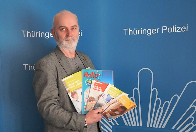 Kriminalhauptkommissar Ritschel h&auml;lt ein breit gef&auml;chteres Angebot bereit (Foto: Landespolizeiinspektion Nordhausen)